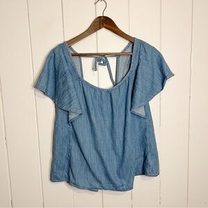 Old Navy Flutter-Sleeve Jean Swing Blouse. Size Medium.